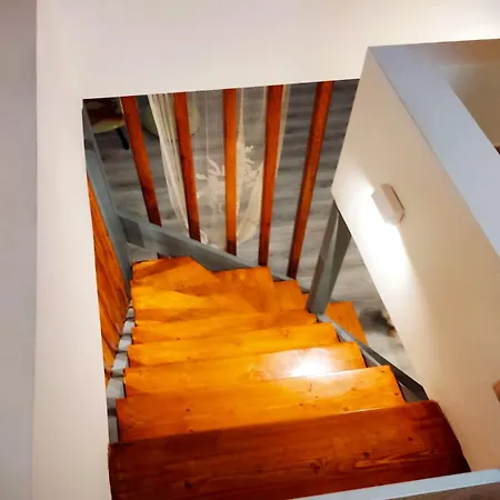 Artist's Loft Pesadha